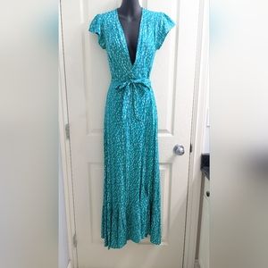 Beautiful long wrap dress with ties.